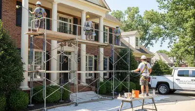Exterior painting crew serving St. Louis, MO for professional home and business painting services